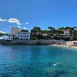 AU BORD DE L\'EAU Studio climatisé avec Terrasse et vue mer à 40m de la plage
